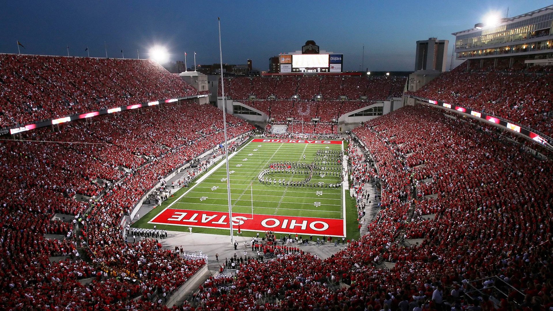 俱乐部推行球员双重职业发展计划支持退役转型,业余球队管理制度